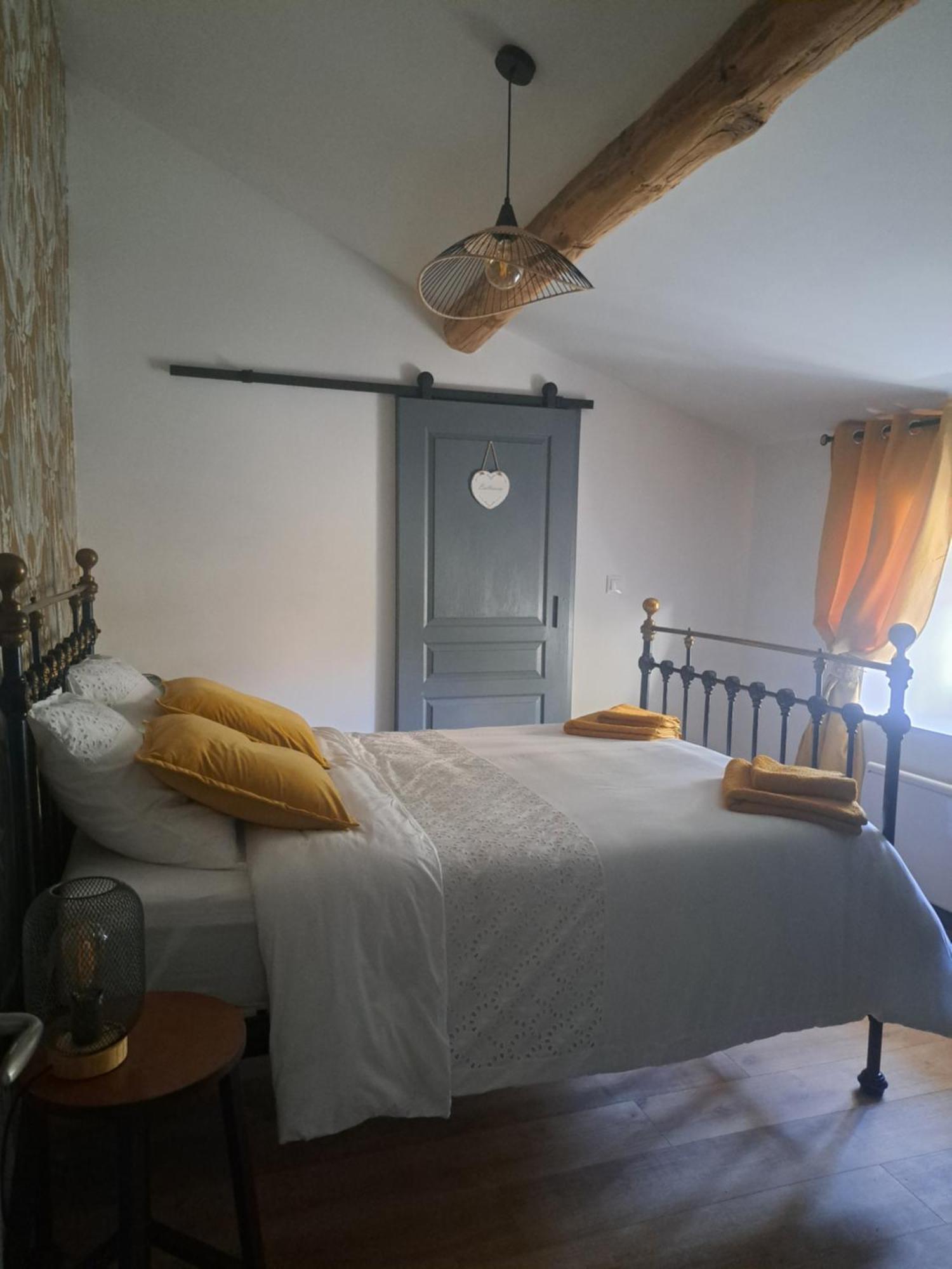 Lavallade12 Chambers D'Hotes Roussines Εξωτερικό φωτογραφία