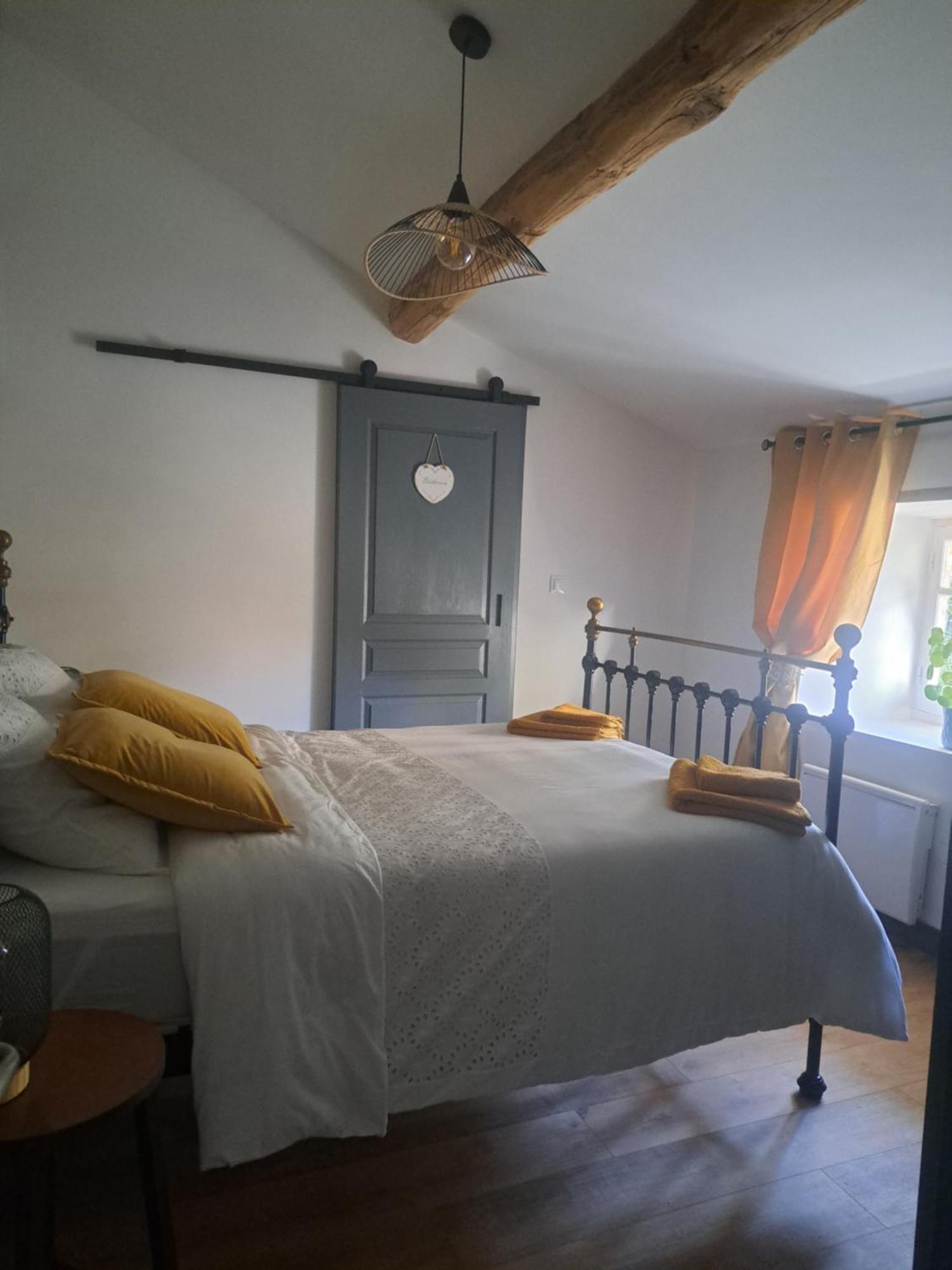 Lavallade12 Chambers D'Hotes Roussines Δωμάτιο φωτογραφία